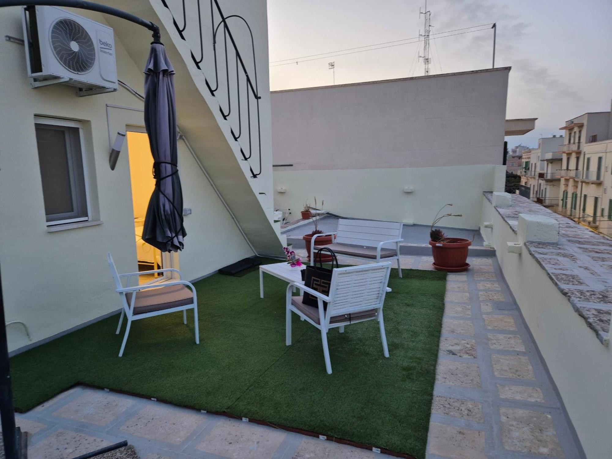 La Terrazza Di Rosalba Bed & Breakfast Monopoli Ngoại thất bức ảnh